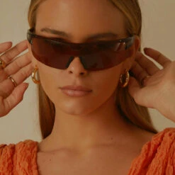 Peppermayo Exclusive - Phoenix Sunglasses - Amber 8 Peppermayo Exclusive - Phoenix Sunglasses - Amber -Accessories Shop 009a7c5184b940eab4cc1742f2e2dbe7 1024x1024