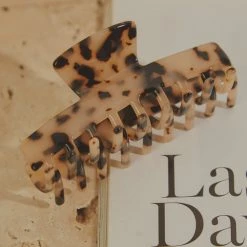 Peppermayo - See Both Sides Hair Clip - Tort 11 Peppermayo - See Both Sides Hair Clip - Tort -Accessories Shop 0bb53360d6f44bacabbe0a60a9844600 1024x1024