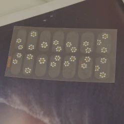 Peppermayo - Daisy Baby Nail Art Set - White Daisy -Accessories Shop 496dbc78f5a64f5687f2d38455fbca8e 1024x1024