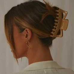 Peppermayo - Nicco Hair Clip - Taupe -Accessories Shop 7faa40db4db8497991ef55fe2a53786e 1024x1024