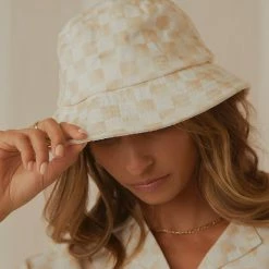 Cools Club - Bucket Hat - Sand Checker 6 Cools Club - Bucket Hat - Sand Checker -Accessories Shop 88c7335429764148bf2d9ca5369fe820 560fdecd 1a7f 40cb 8a8d 34a81c300e86 1024x1024