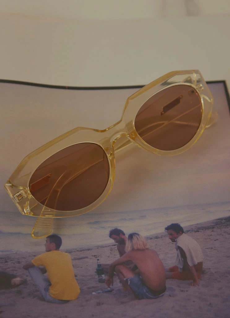 Peppermayo - Used To Be Sunglasses - Clear 4 Peppermayo - Used To Be Sunglasses - Clear - Image 2