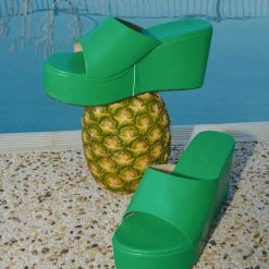 Cult Avenue - Villa Playa Mule Heel - Jade Green -Accessories Shop Isle Escape Ecom Crops 13 1024x1024