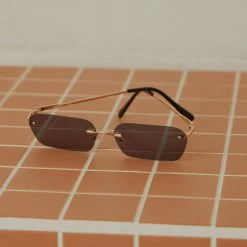 Peppermayo - Some Say Sunglasses - Black /Gold 8 Peppermayo - Some Say Sunglasses - Black /Gold -Accessories Shop Peppermayo Elise 15.3.22 P5 3 1024x1024