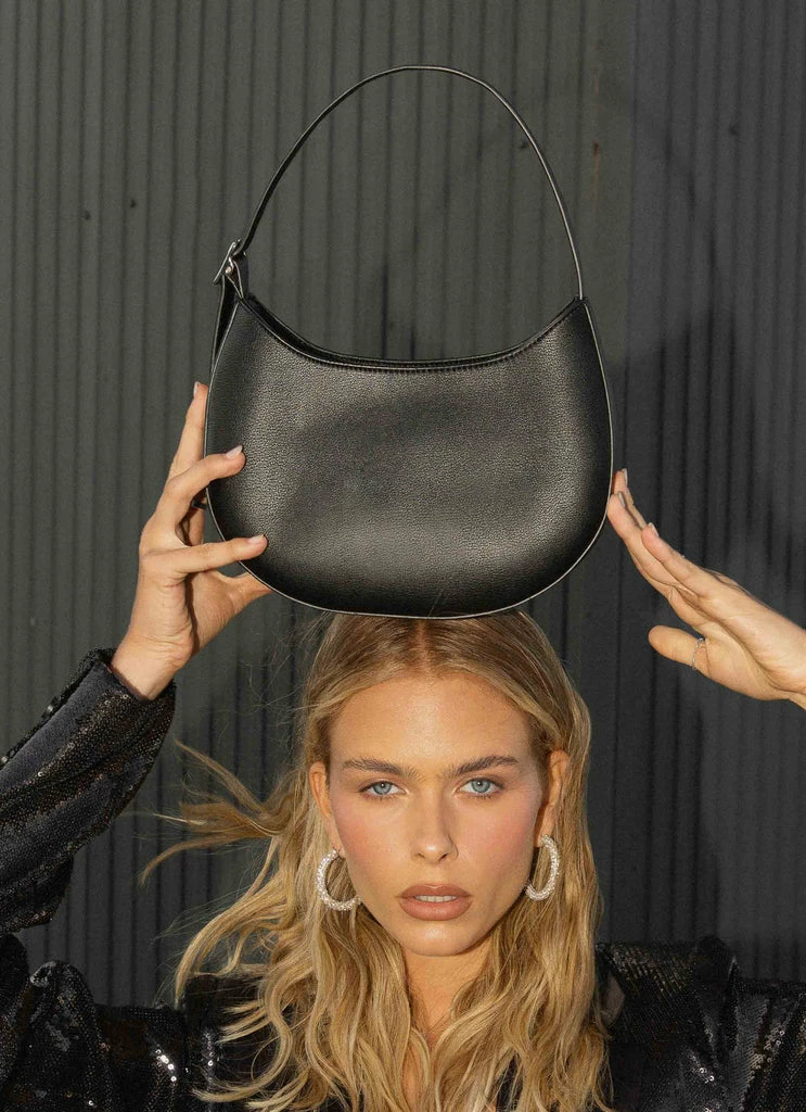 Peppermayo Exclusive - Watch The Runway - Black 3 Peppermayo Exclusive - Watch The Runway - Black