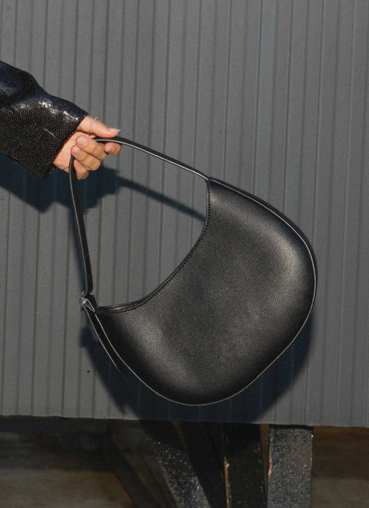 Peppermayo Exclusive - Watch The Runway - Black 4 Peppermayo Exclusive - Watch The Runway - Black - Image 2