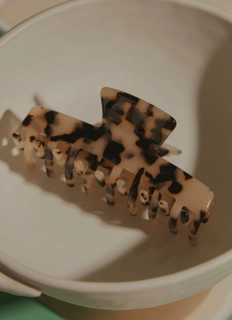 Peppermayo - See Both Sides Hair Clip - Tort 3 Peppermayo - See Both Sides Hair Clip - Tort