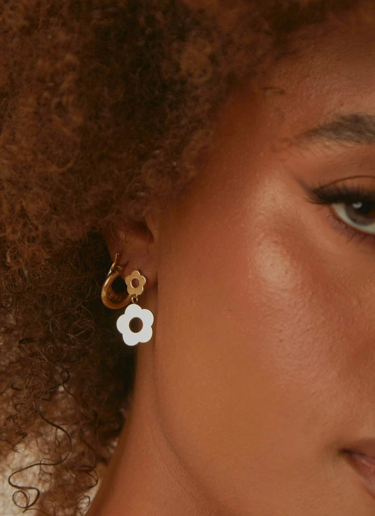 Peppermayo - Halle Earrings - Gold 3 Peppermayo - Halle Earrings - Gold