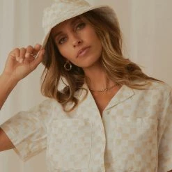 Accessories Shop -Accessories Shop bcd8b9612a1e4208a5ea6bde13c42437 1a28be57 39a8 48d3 8721 5f10175d86b1 1024x1024